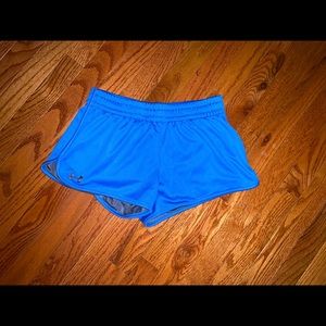 Under Armour Semi-fitted shorts size medium